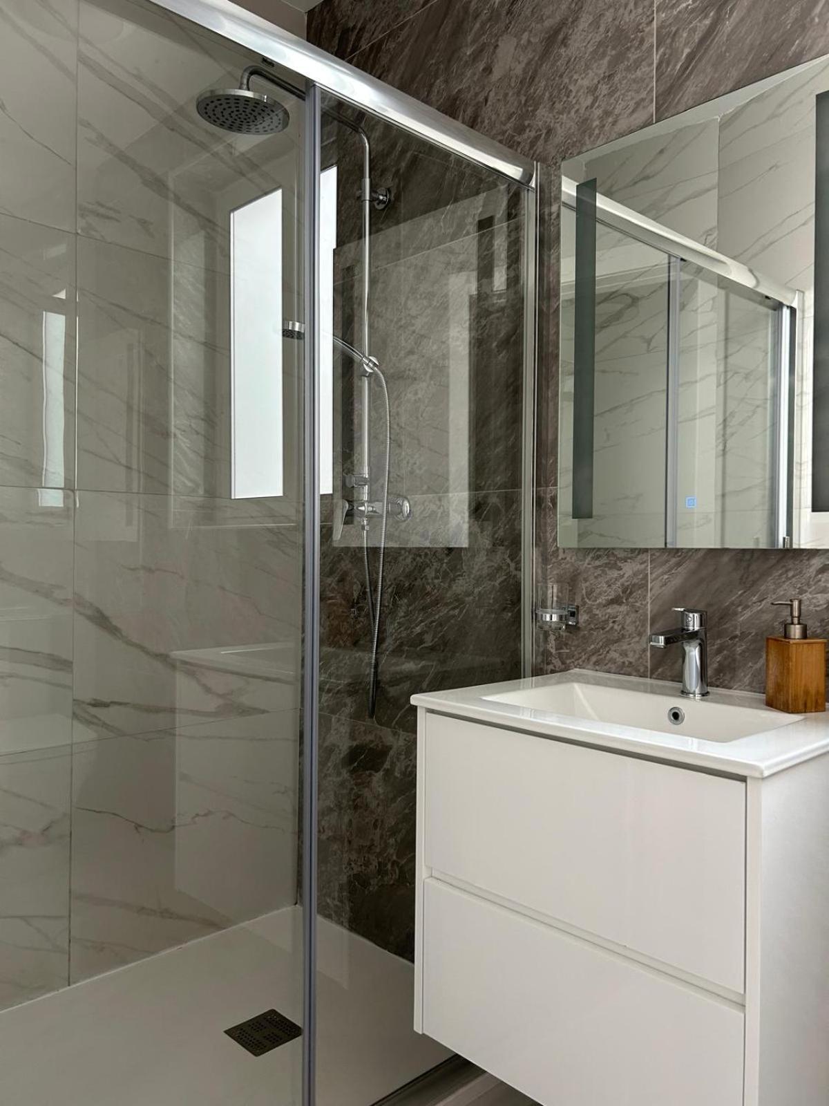 Exceptional 3-Bedroom Apartment, Sliema - Tigne Point! エクステリア 写真