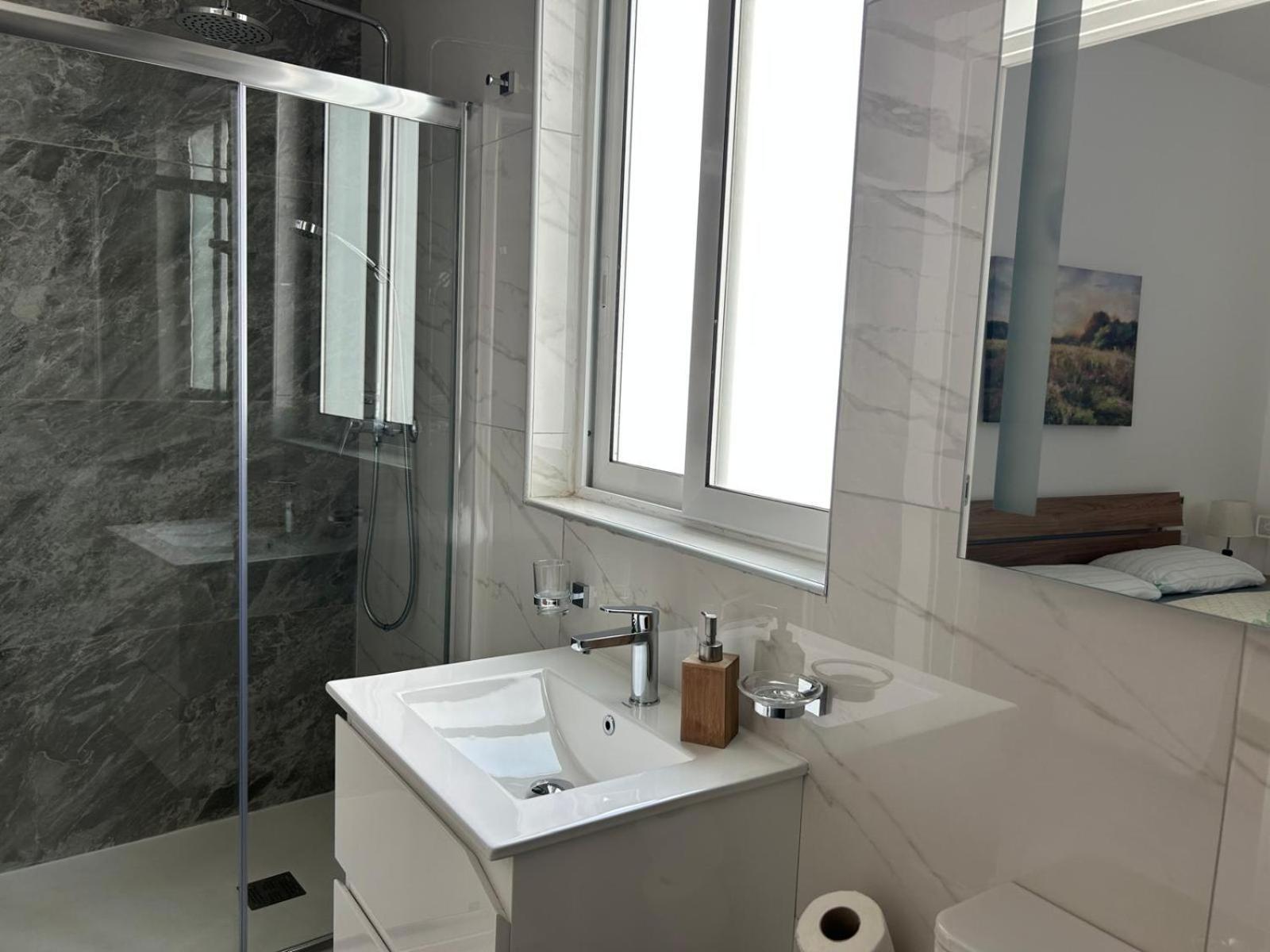 Exceptional 3-Bedroom Apartment, Sliema - Tigne Point! エクステリア 写真