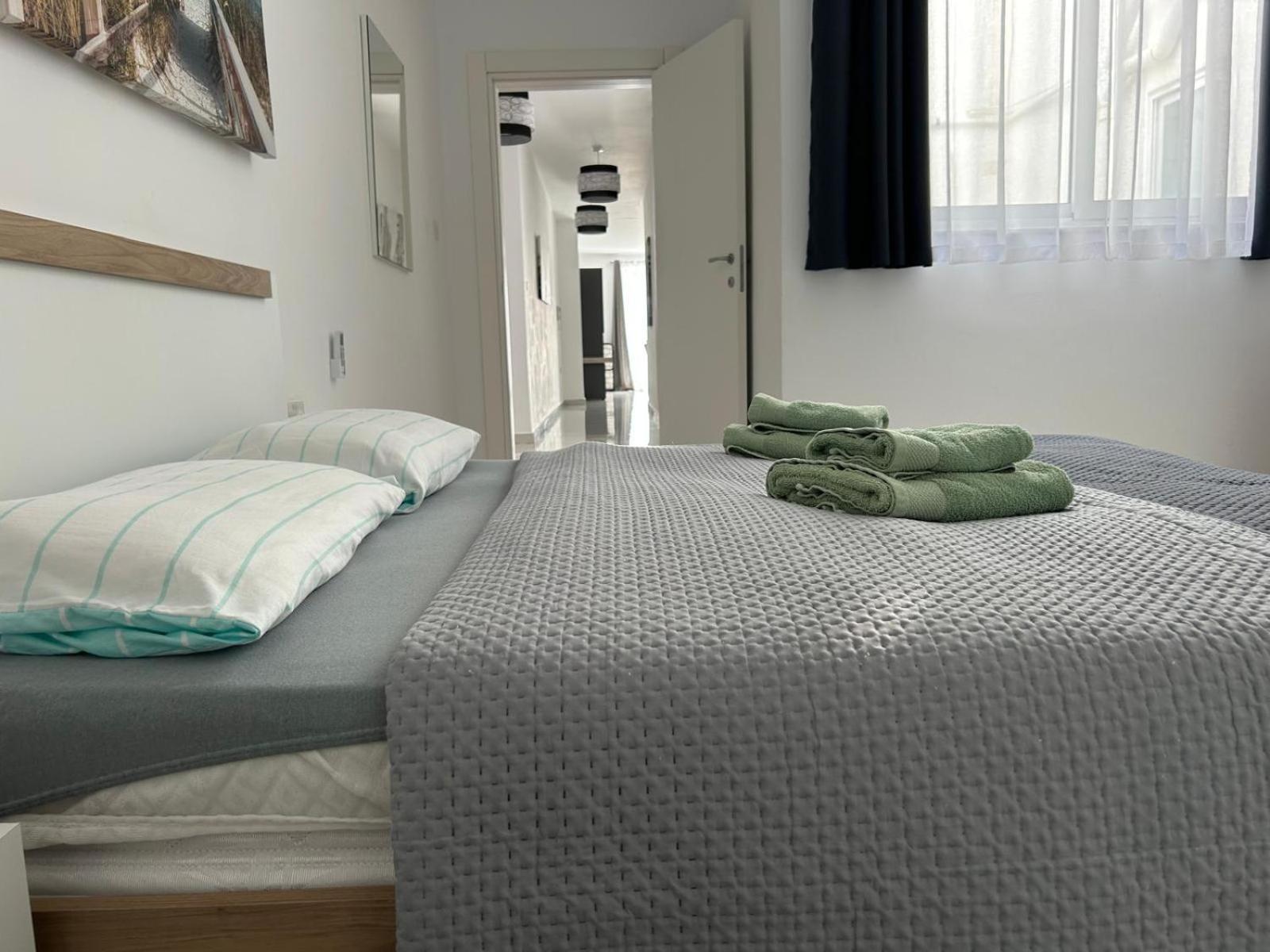 Exceptional 3-Bedroom Apartment, Sliema - Tigne Point! エクステリア 写真